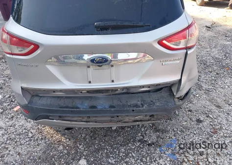 2016 Ford Escape Titanium из США, поврежденный, VIN 1FMCU0JX3GUC86017